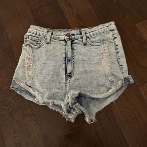 High waisted short distressed shorts
